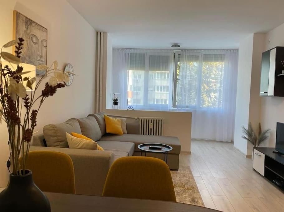 Mav Bucharest Apartment Exterior foto